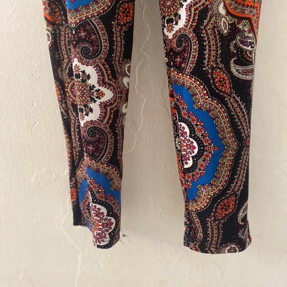 Beautiful Bohemian Jumpsuit 🌸 - Picture 5 of 7